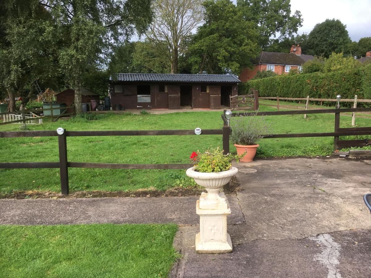 Little Rushbrook Cottages Tanworth Exteriör bild