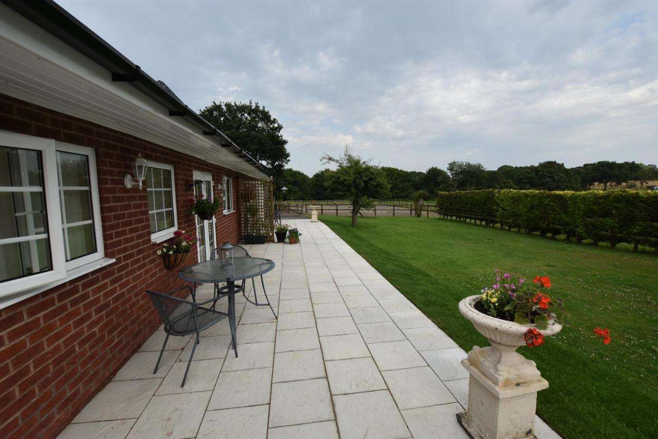 Little Rushbrook Cottages Tanworth Exteriör bild